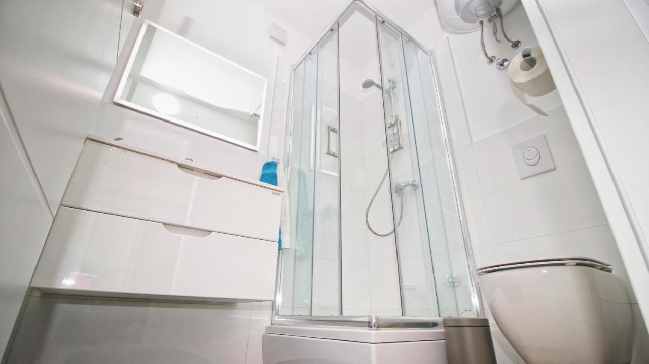 Guesthouse Esma Rovinj Eksteriør bilde