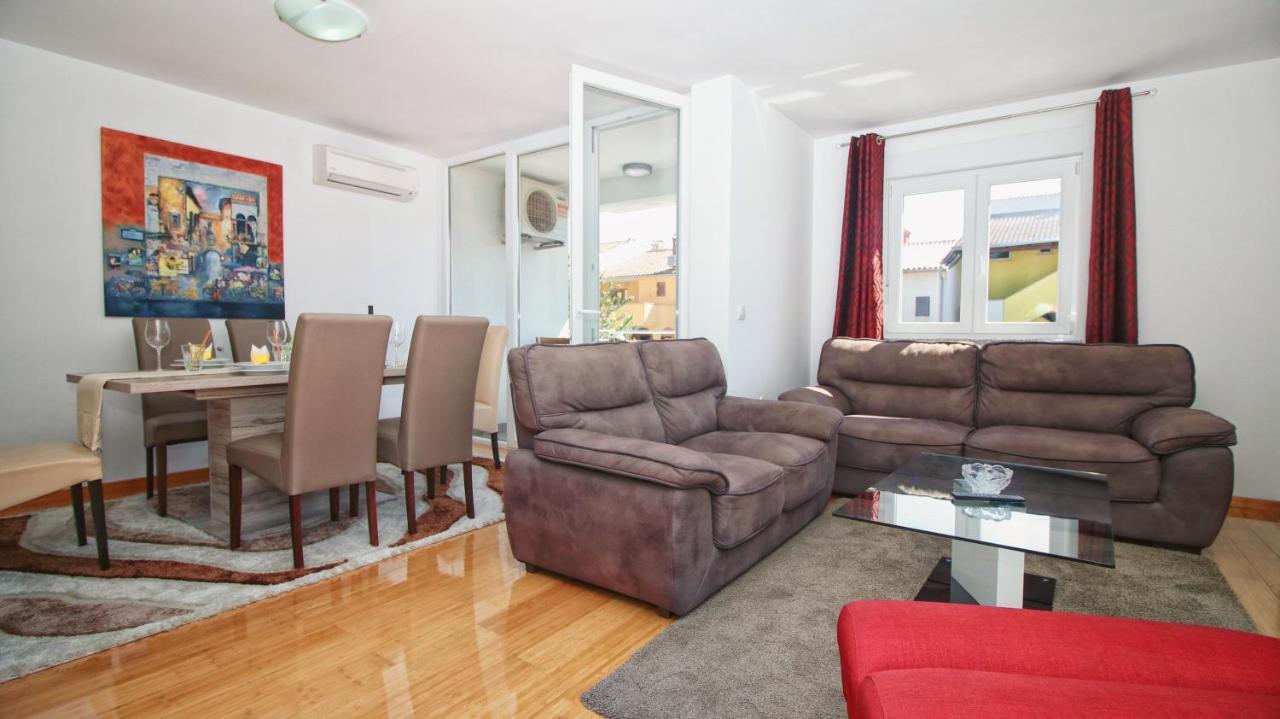 Guesthouse Esma Rovinj Eksteriør bilde