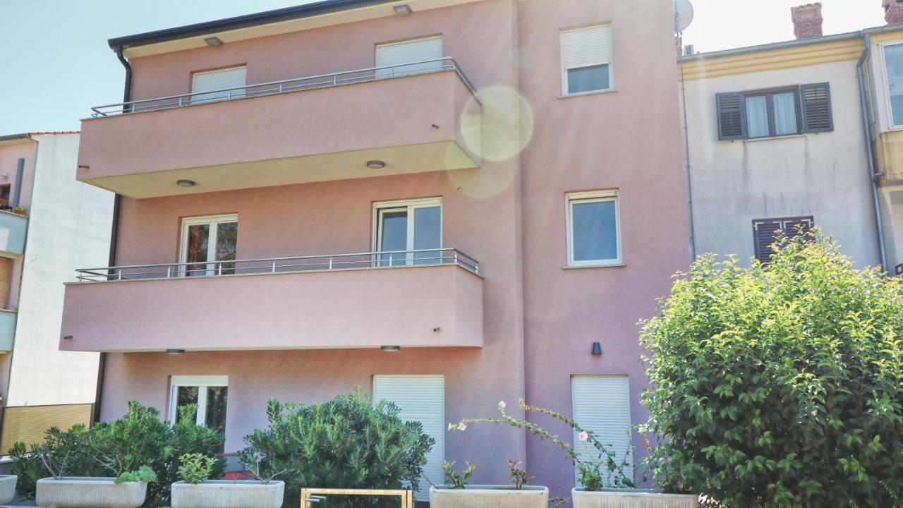 Guesthouse Esma Rovinj Eksteriør bilde