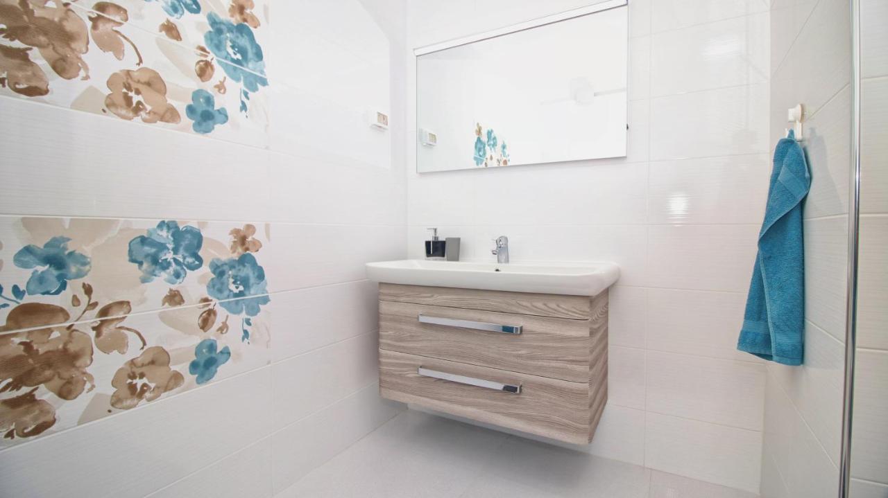 Guesthouse Esma Rovinj Eksteriør bilde
