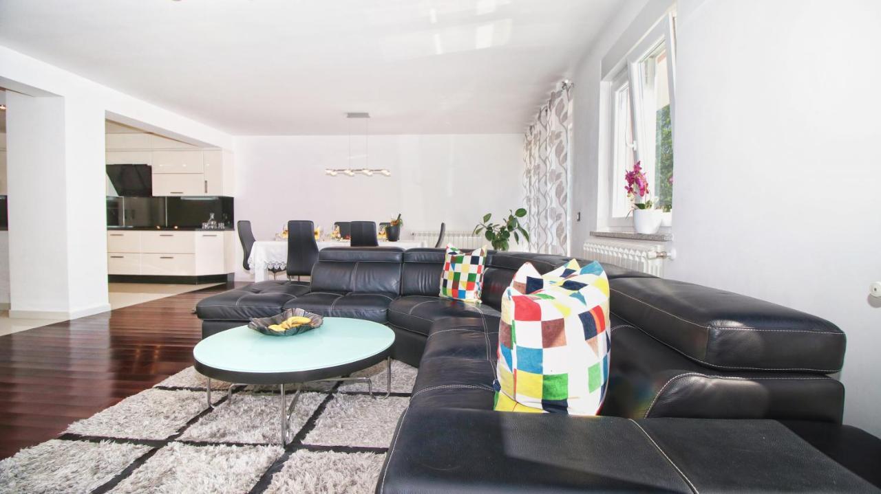 Guesthouse Esma Rovinj Eksteriør bilde